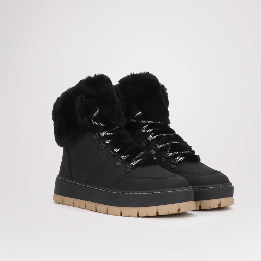 Pajar Chalet Black Fur-Trimmed Winter Women Boots NIB Size 8, 8.5, 9 195